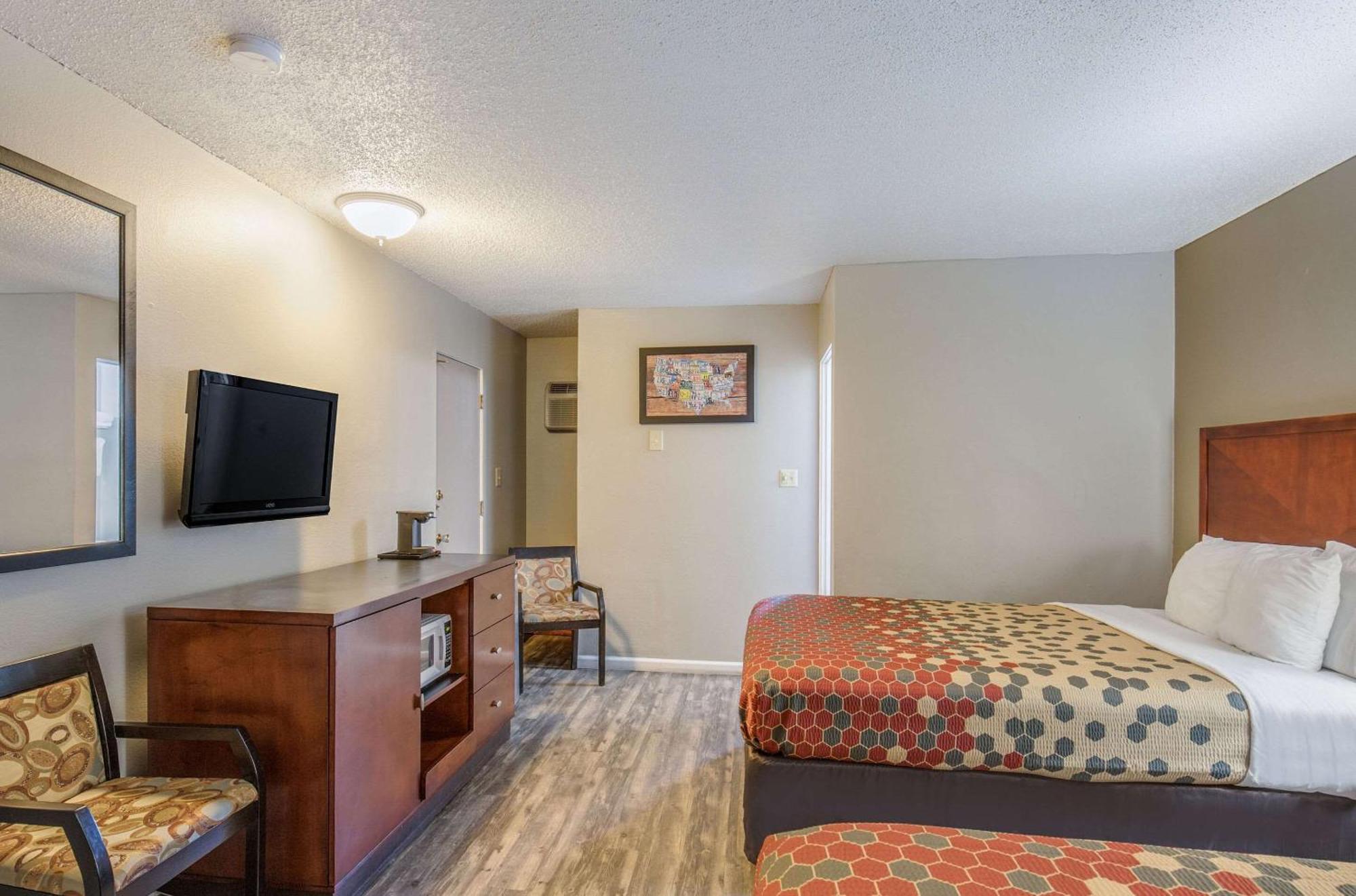 Econo Lodge Inn & Suites Yreka Luaran gambar