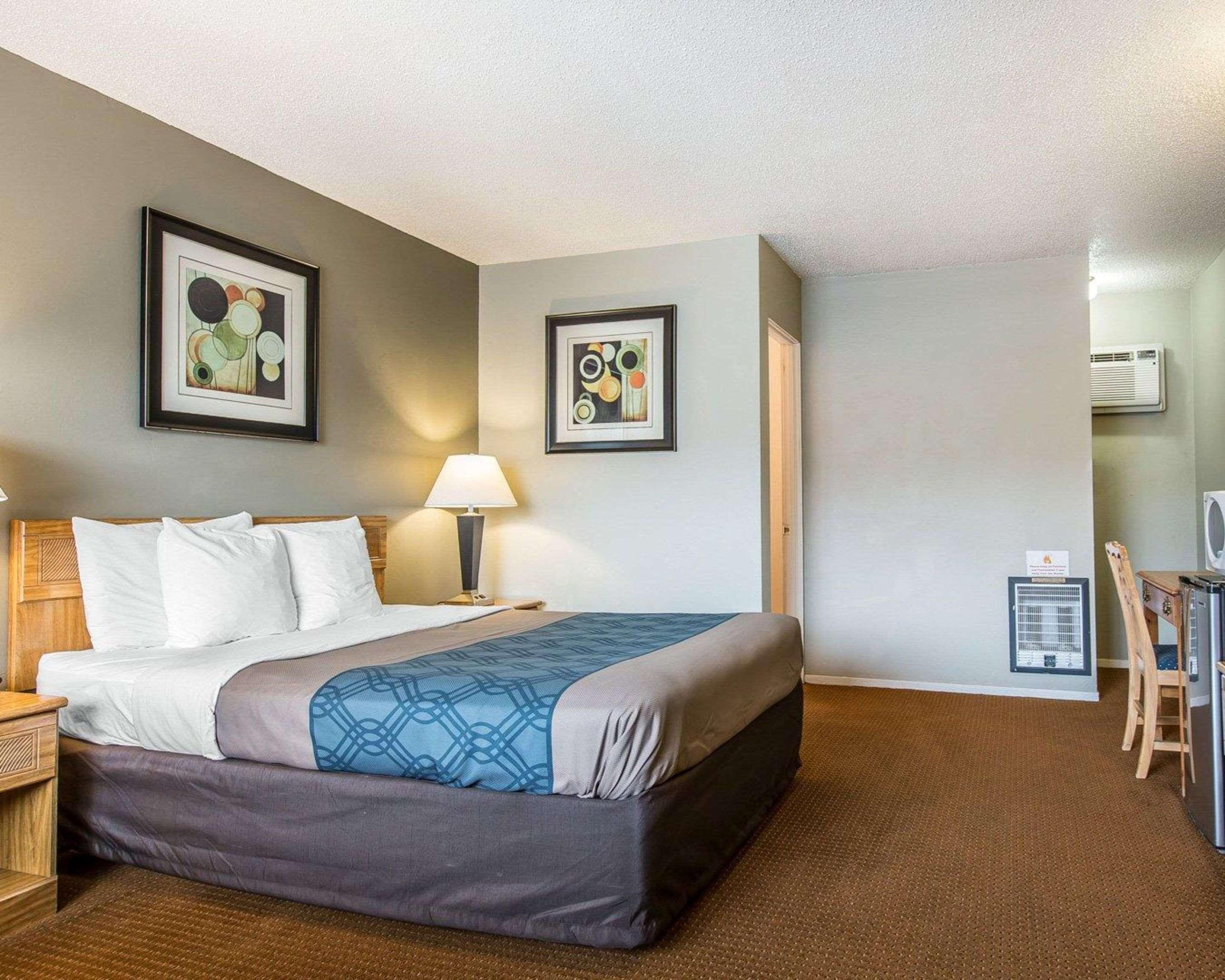 Econo Lodge Inn & Suites Yreka Luaran gambar