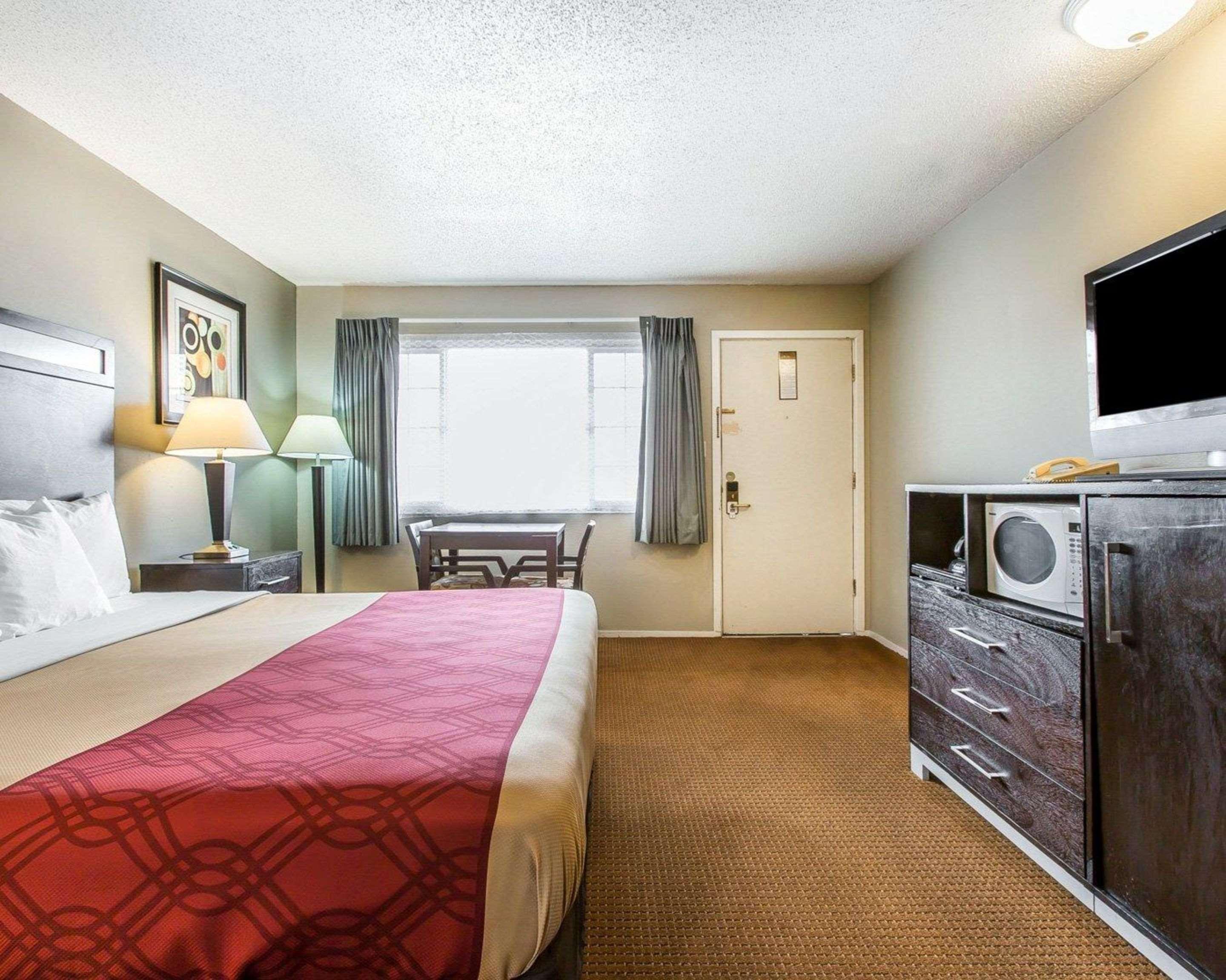 Econo Lodge Inn & Suites Yreka Luaran gambar