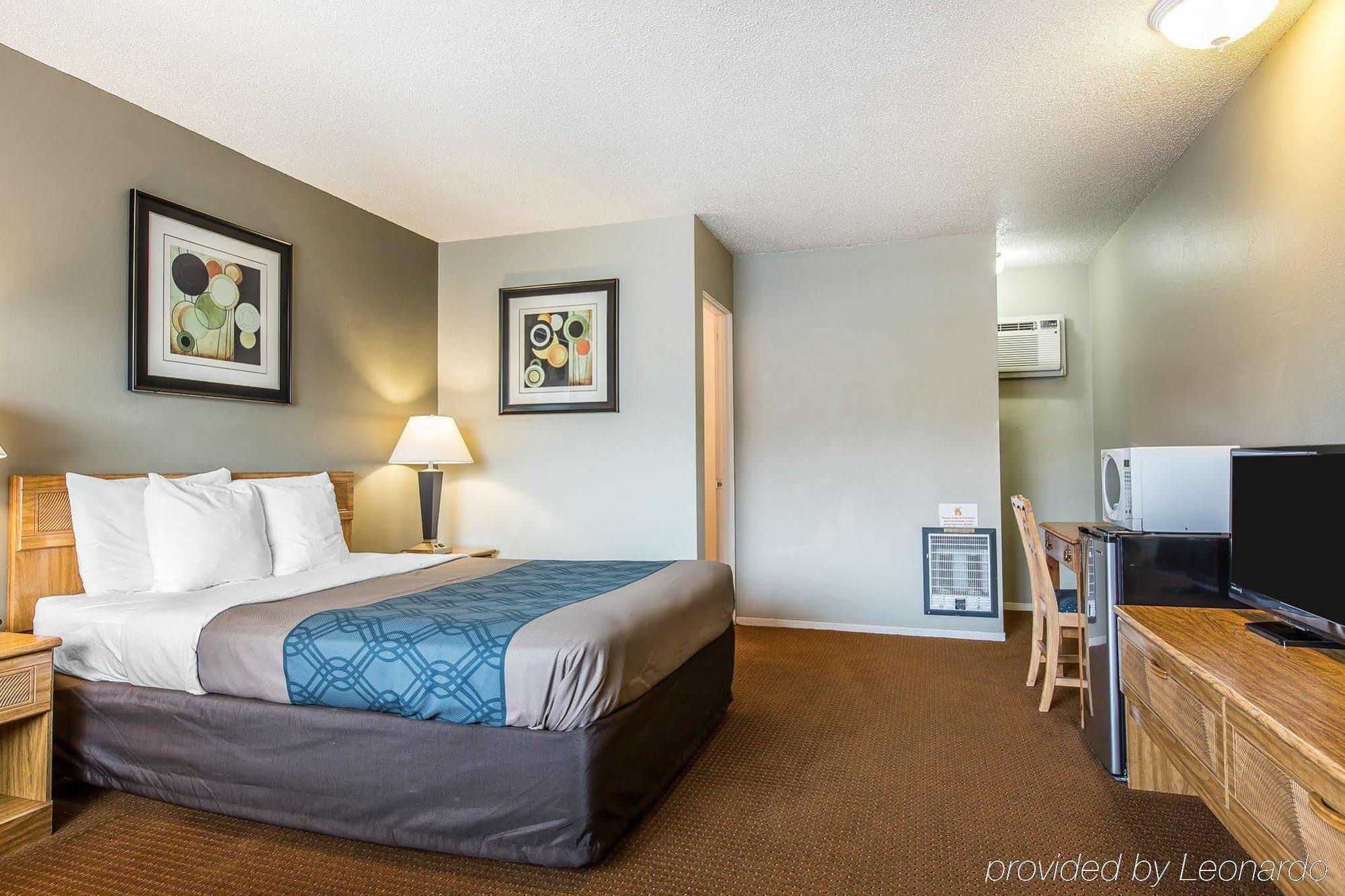 Econo Lodge Inn & Suites Yreka Luaran gambar